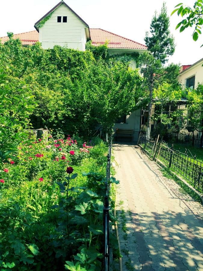Shymhostle Shymkent Exterior foto